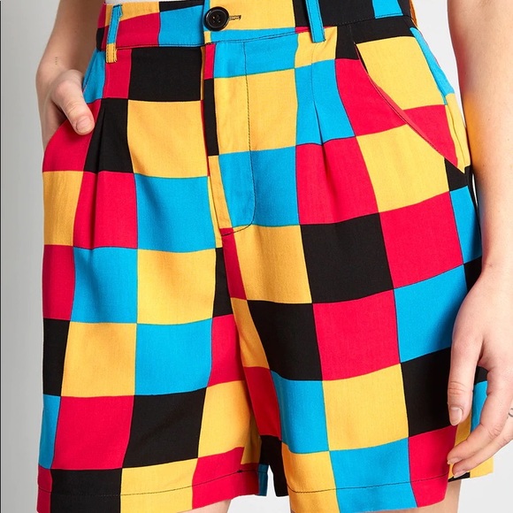 ModCloth Dangerfield Just Keep Checking Shorts - Picture 2 of 4